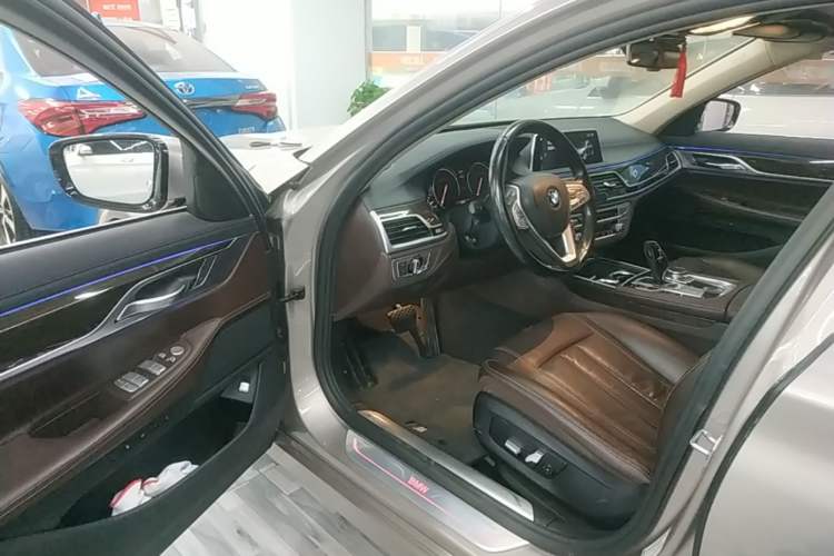 Used BMW 7 Series 2018 730Li Leading Model Excellence Package Driver Seat