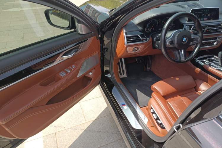 Used BMW 7 Series 2018 740Li xDrive Luxury Edition M Sport Package Driver Seat
