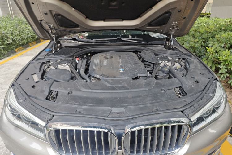 Used BMW 7 Series 2018 740Li Leading Model Excellence Package Engine Bay