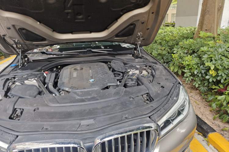 Used BMW 7 Series 2018 740Li Leading Model Excellence Package Engine Bay Left