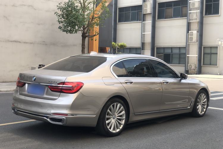 Used BMW 7 Series 2018 730Li Leading Model Excellence Package Exterior 10