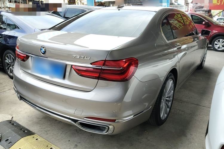 Used BMW 7 Series 2018 730Li Leading Model Excellence Package Exterior 2