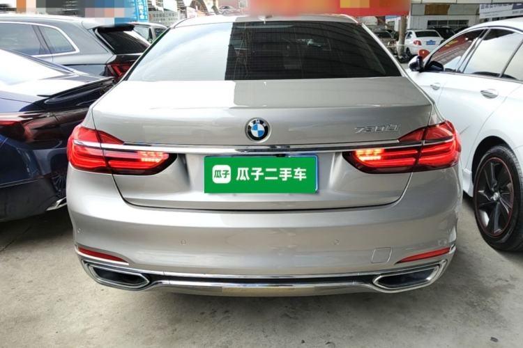 Used BMW 7 Series 2018 730Li Leading Model Excellence Package Exterior 3