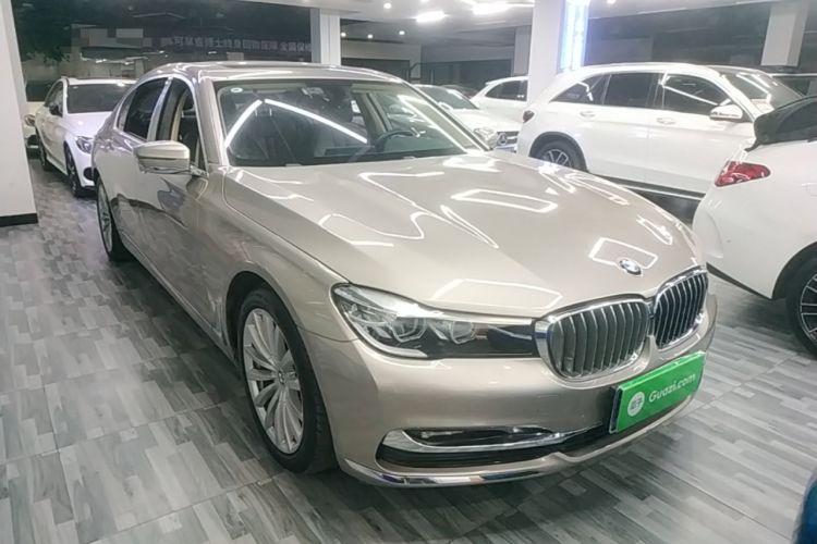 Used BMW 7 Series 2018 730Li Leading Model Excellence Package Front Right 45 Deg