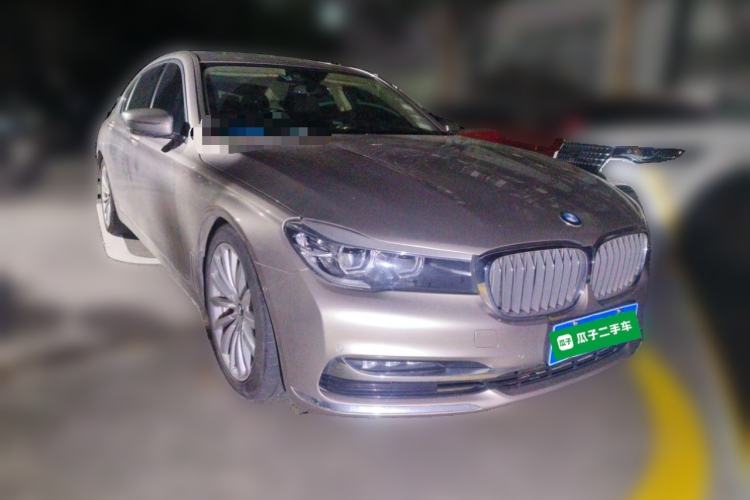 Used BMW 7 Series 2018 730Li Leading Model Excellence Package Front Right 45 Deg