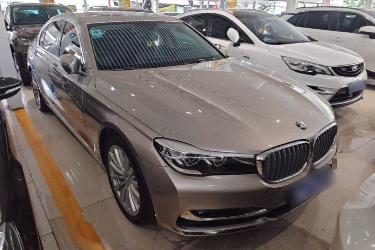 Used BMW 7 Series 2018 730Li Leading Model Excellence Package Front Right 45 Deg