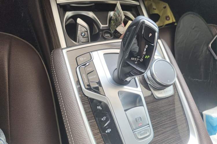 Used BMW 7 Series 2018 730Li Luxury Model Excellence Package Gear Lever