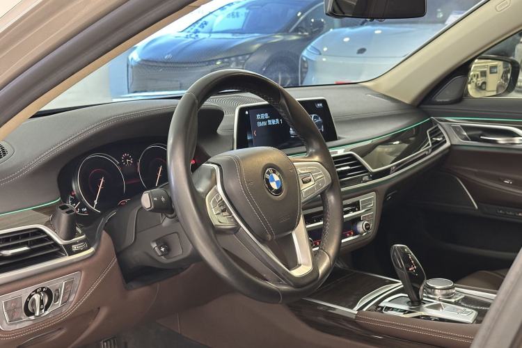 Used BMW 7 Series 2018 730Li Leading Model Excellence Package Interior 11