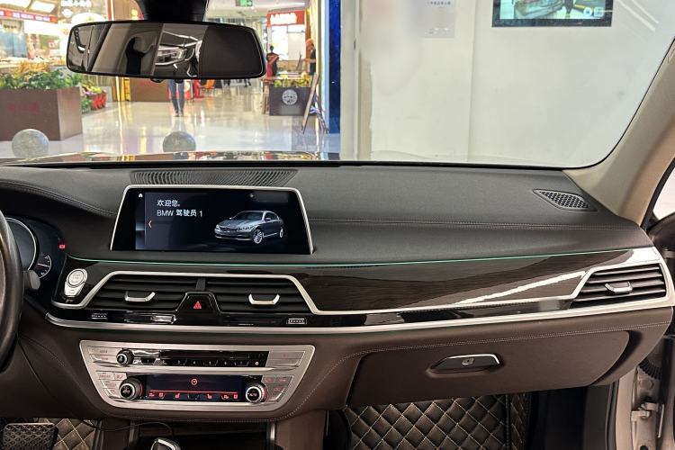 Used BMW 7 Series 2018 730Li Leading Model Excellence Package Interior 2