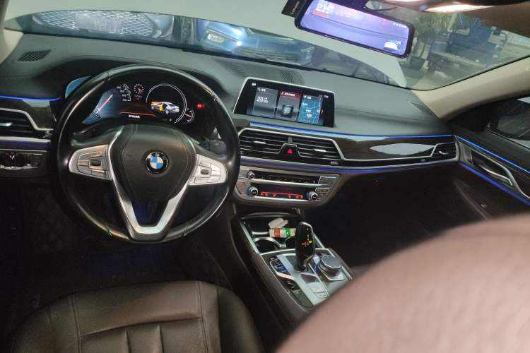 Used BMW 7 Series 2018 730Li Leading Model Excellence Package Interior 2