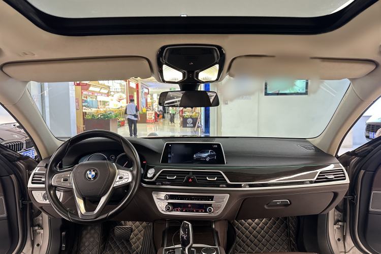 Used BMW 7 Series 2018 730Li Leading Model Excellence Package Interior 3