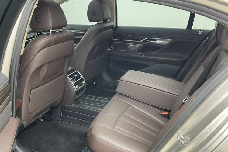Used BMW 7 Series 2018 730Li Leading Model Excellence Package Interior 5