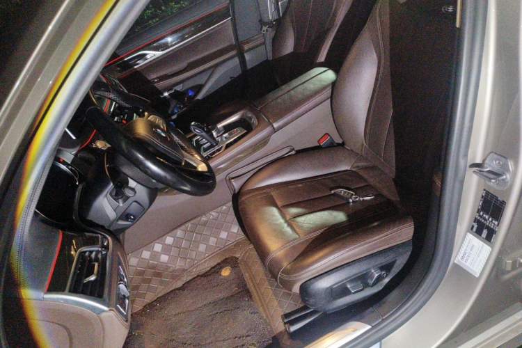 Used BMW 7 Series 2018 730Li Leading Model Excellence Package Left Front Seat