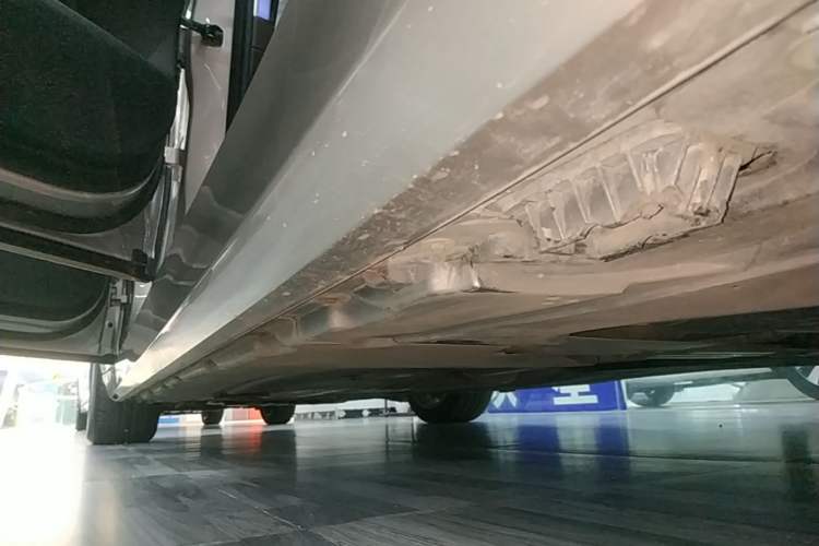 Used BMW 7 Series 2018 730Li Leading Model Excellence Package Left Side Sill