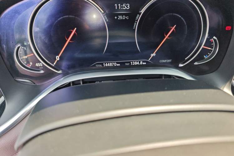 Used BMW 7 Series 2018 730Li Leading Model Excellence Package Odometer Close Up