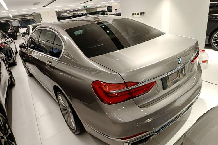 Used BMW 7 Series 2018 730Li Leading Model Excellence Package Rear Left 45 Deg