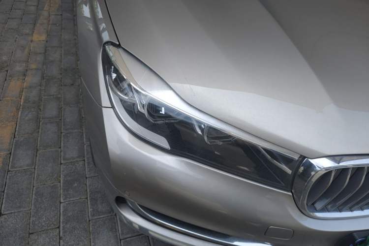 Used BMW 7 Series 2018 730Li Luxury Model Excellence Package Right Front Headlight