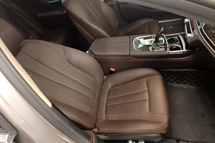 Used BMW 7 Series 2018 730Li Leading Model Excellence Package Right Front Seat