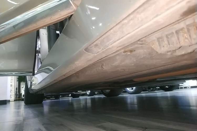 Used BMW 7 Series 2018 730Li Leading Model Excellence Package Right Side Sill
