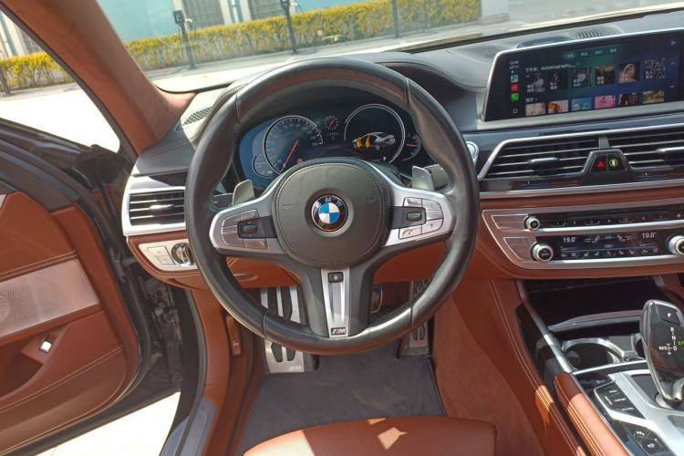 Used BMW 7 Series 2018 740Li xDrive Luxury Edition M Sport Package Steering Wheel