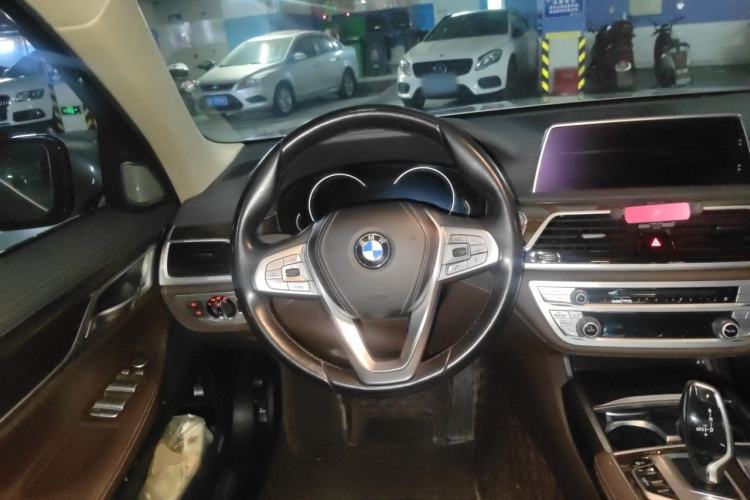 Used BMW 7 Series 2018 730Li Leading Model Excellence Package Steering Wheel