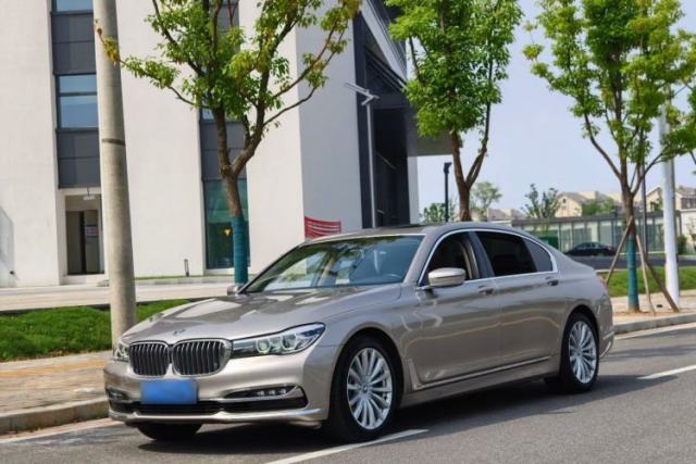 Used BMW 7 Series 2018 730Li Leading Model Excellence Package