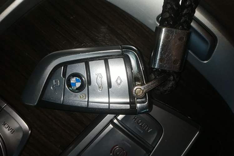 Used BMW 7 Series 2018 730Li Leading Model Excellence Package Vehicle Key