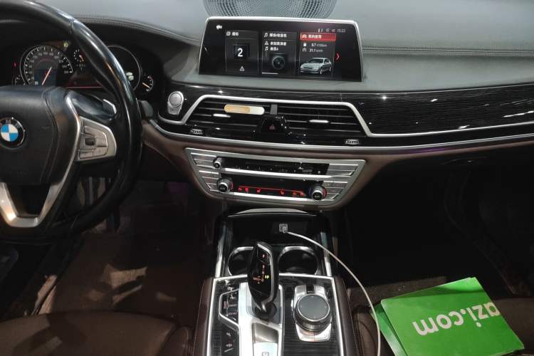 Used BMW 7 Series 2018 730Li Leading Model M Sport Package Audio And AC Panel