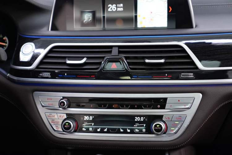 Used BMW 7 Series 2018 730Li Luxury Edition M Sport Package Audio And AC Panel