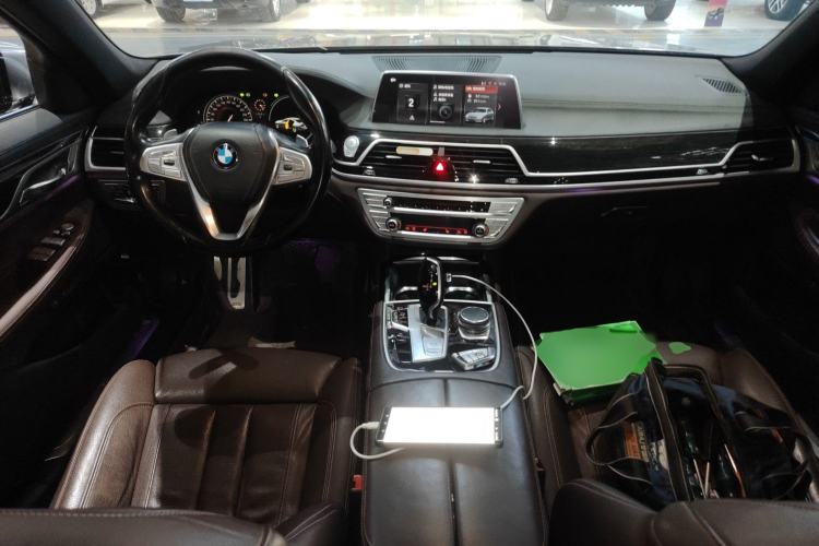 Used BMW 7 Series 2018 730Li Leading Model M Sport Package Center Console