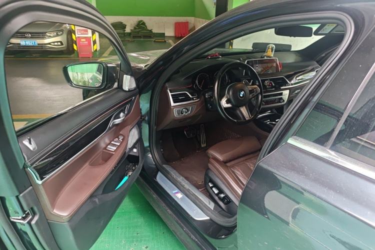Used BMW 7 Series 2018 730Li Luxury Edition M Sport Package Driver Seat