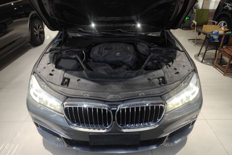 Used BMW 7 Series 2018 730Li Leading Model M Sport Package Engine Bay