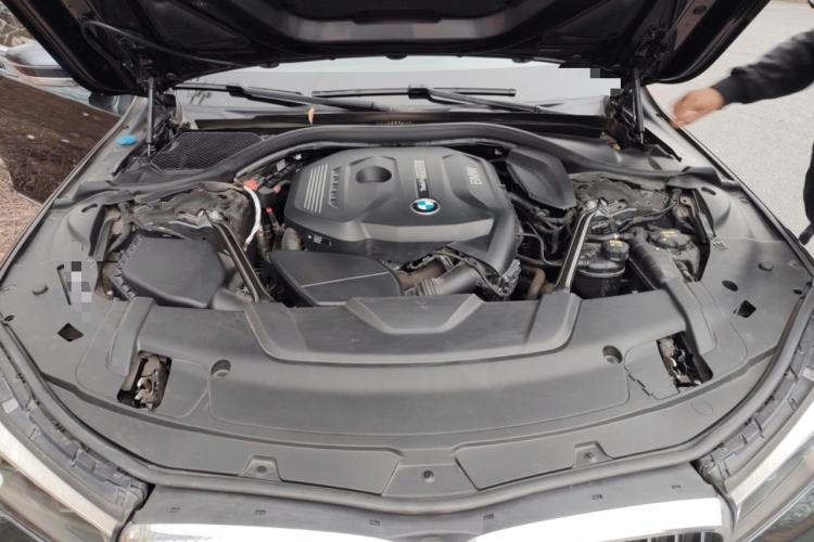Used BMW 7 Series 2018 730Li Leading Model M Sport Package Engine Bay