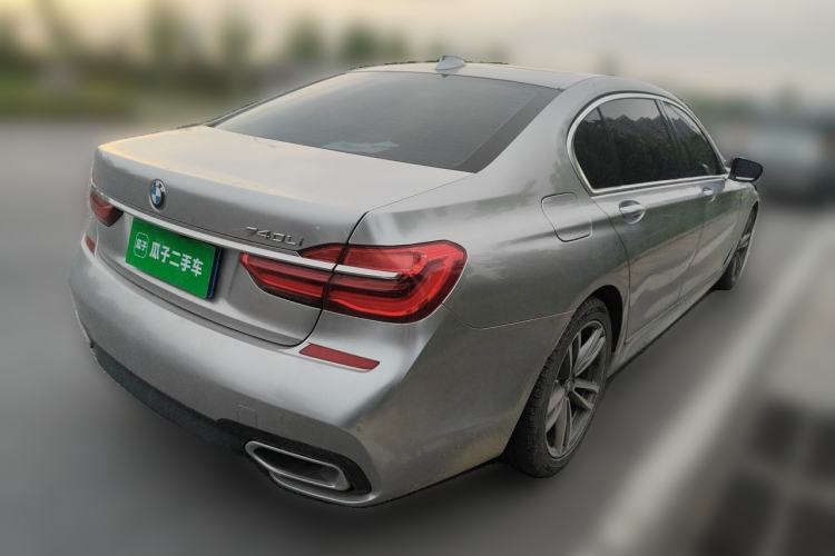 Used BMW 7 Series 2018 730Li Luxury Edition M Sport Package Exterior 5