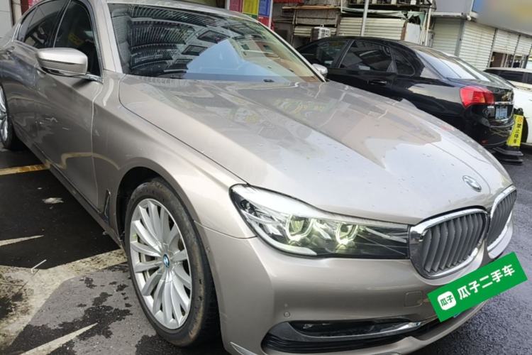 Used BMW 7 Series 2018 730Li Leading Model Excellence Package Front Right 45 Deg