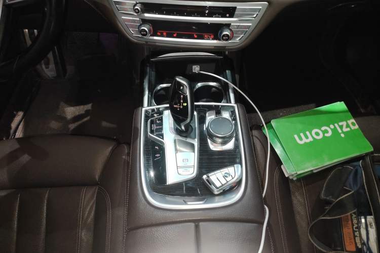Used BMW 7 Series 2018 730Li Leading Model M Sport Package Gear Lever