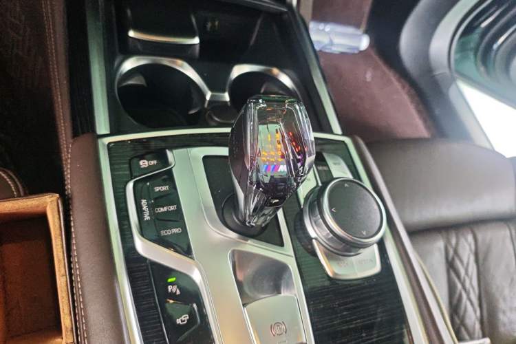 Used BMW 7 Series 2018 730Li Luxury Edition M Sport Package Gear Lever