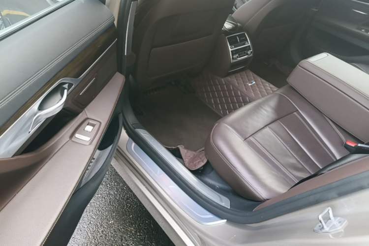 Used BMW 7 Series 2018 730Li Leading Model Excellence Package Left Front Seat