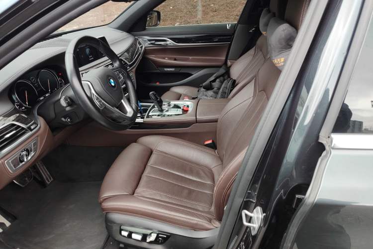 Used BMW 7 Series 2018 730Li Leading Model M Sport Package Left Front Seat