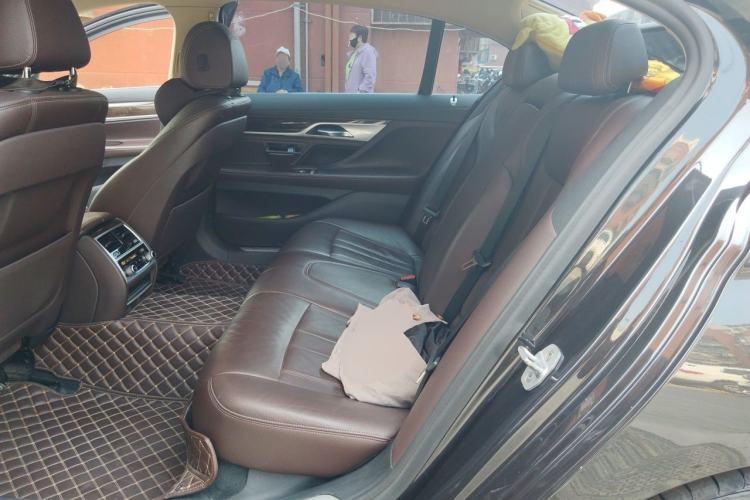 Used BMW 7 Series 2018 730Li Leading Model Excellence Package Left Rear Seat