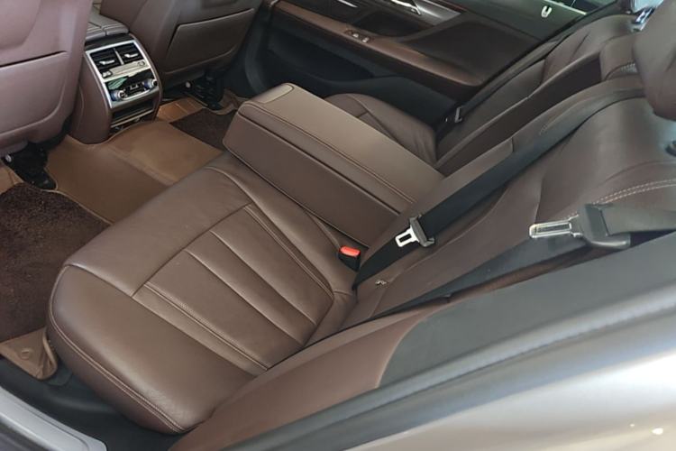 Used BMW 7 Series 2018 730Li Leading Model Excellence Package Left Rear Seat