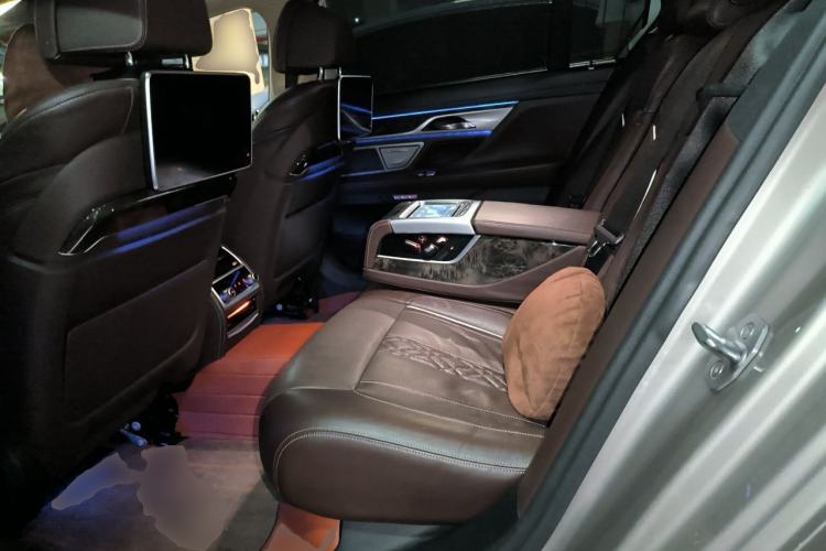 Used BMW 7 Series 2018 740Li Leading Model Excellence Package Left Rear Seat