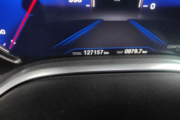 Used BMW 7 Series 2018 730Li Luxury Edition M Sport Package Odometer Close Up