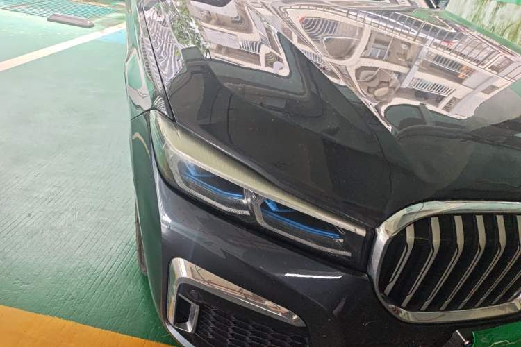 Used BMW 7 Series 2018 730Li Luxury Edition M Sport Package Right Front Headlight