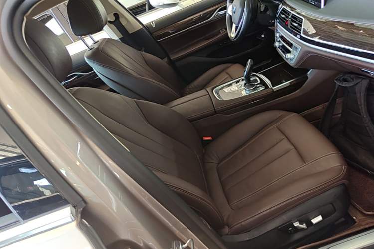 Used BMW 7 Series 2018 730Li Leading Model Excellence Package Right Front Seat