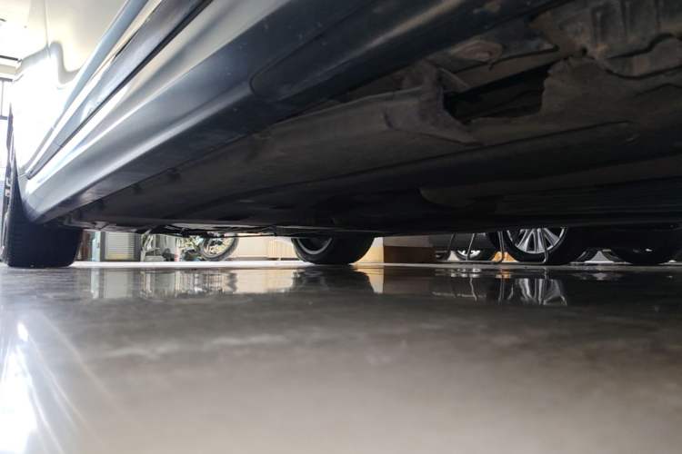 Used BMW 7 Series 2018 730Li Luxury Edition M Sport Package Right Side Sill