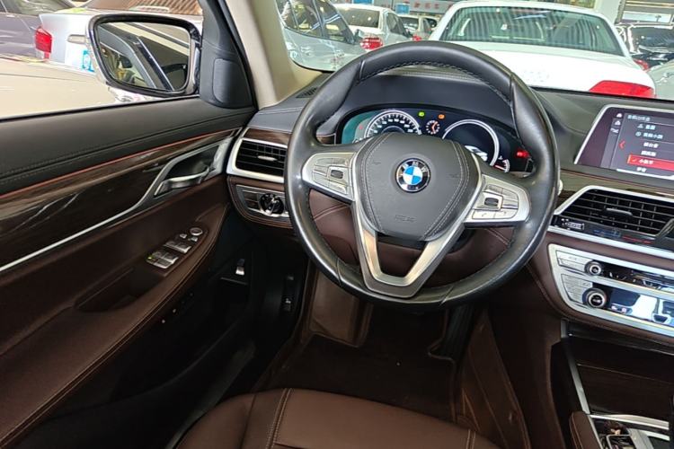 Used BMW 7 Series 2018 730Li Leading Model Excellence Package Steering Wheel