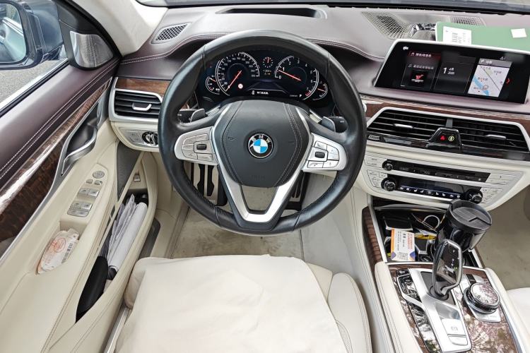 Used BMW 7 Series 2018 740Li xDrive Luxury Edition M Sport Package Black Flame Version Steering Wheel