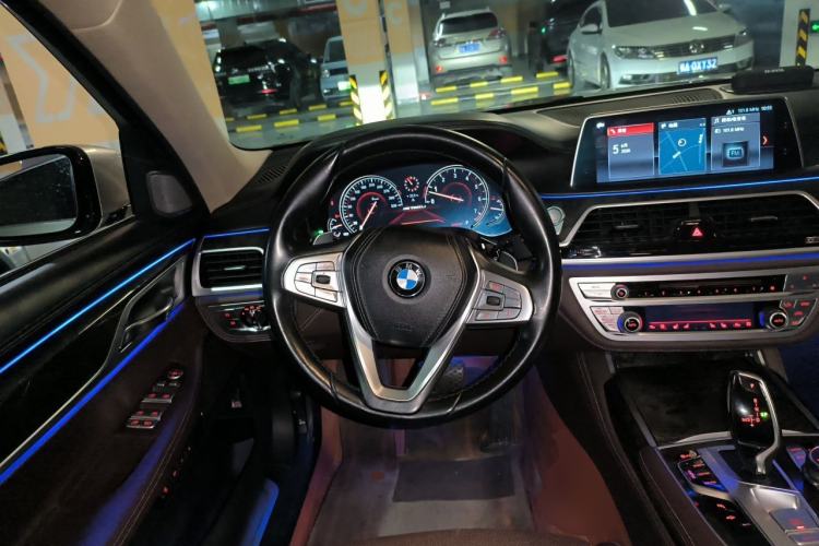 Used BMW 7 Series 2018 740Li Leading Model Excellence Package Steering Wheel