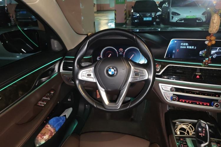 Used BMW 7 Series 2018 730Li Luxury Model Excellence Package Steering Wheel